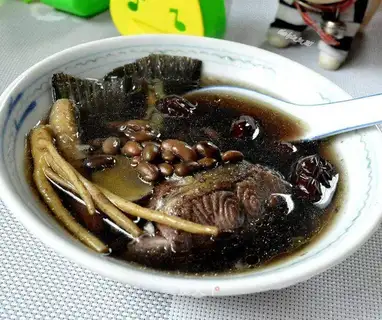 The black bean fish tail