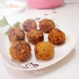 Blowing rice balls