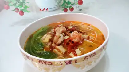 Spicy shrimp noodles