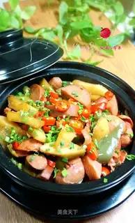 A casserole potato ham sausage