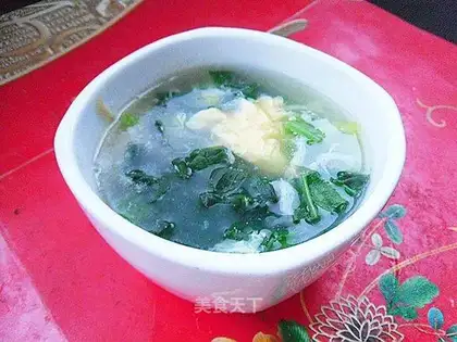 Spinach omelet soup