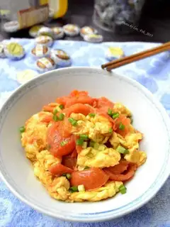 Tomato fried eggs