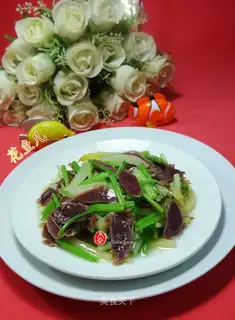 Sour duck celery
