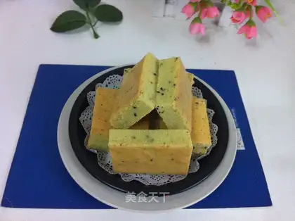 Black sesame whole egg cake