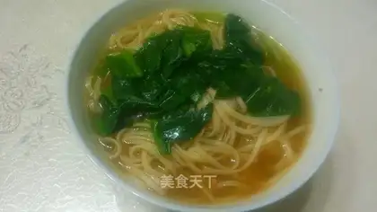 Spinach noodles