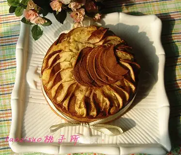 English cinnamon apple cake