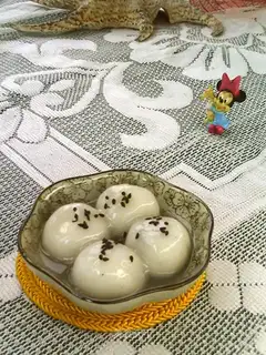 Black Sesame Spears