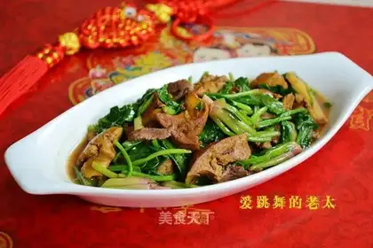 Spinach fried liver