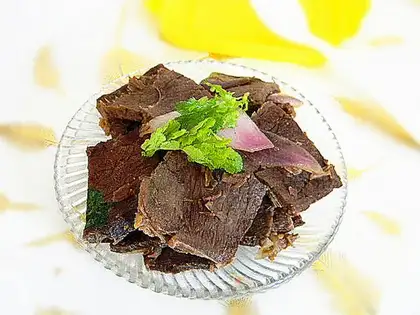 Routine onion beef