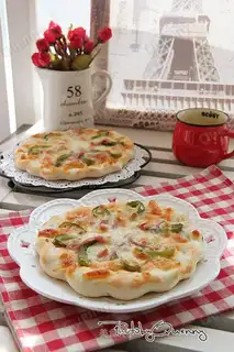 Pepper bacon pizza