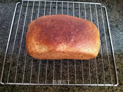Black sesame toast