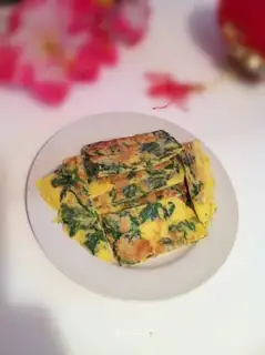Creamed egg cake