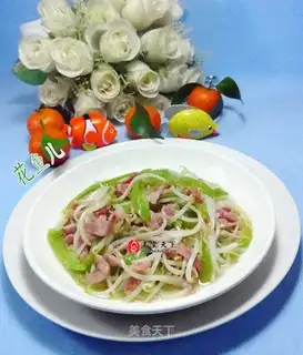 Spicy bacon sprouts
