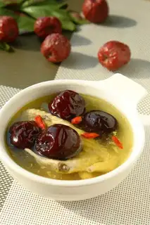Red-tree chicken soup