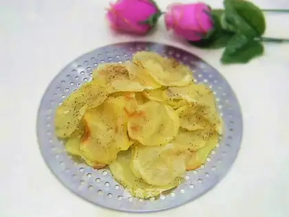Black pepper chips