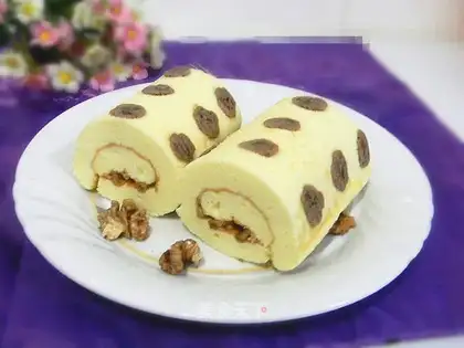 walnut-poo-cake roll