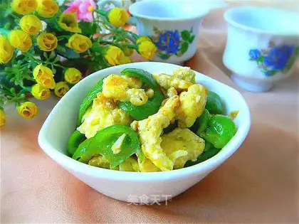 Pepper fried eggs