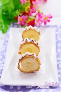Sweet toast banana rolls