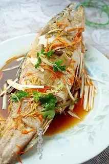 Steamed plaster fish