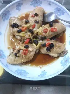 The chicken wings