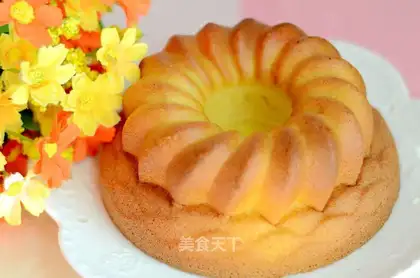 Savallin twirling cake