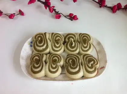 Tea butterflies
