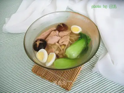 Tuna mushroom noodles