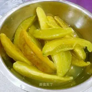 Sour peaches