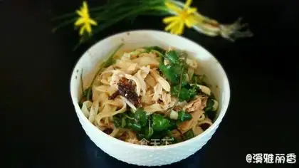 Roasted chicken noodles