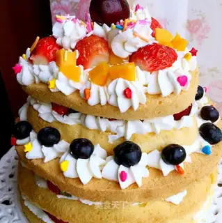 Cream fruit, naked cake