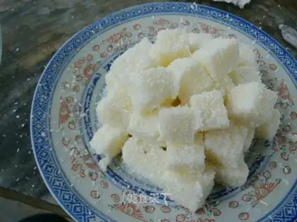 Coconut cake
