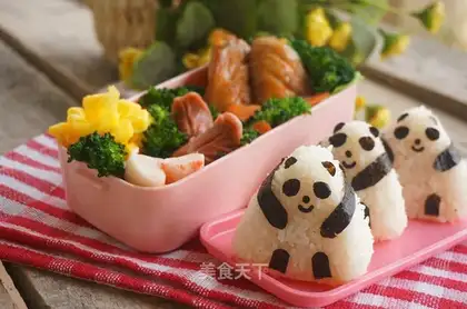 Panda-style lunch