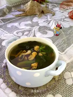 Green spinach soup