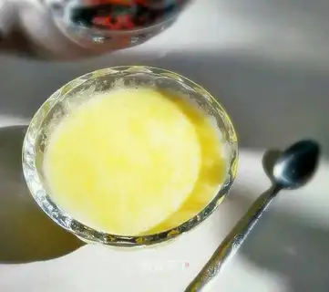 Homemade pineapple juice