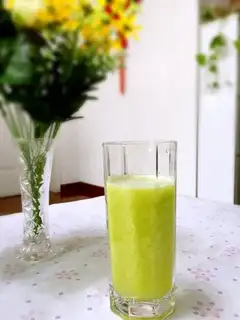 Peach apple juice