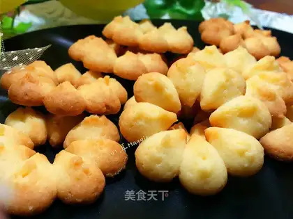 Fancy cream cookies