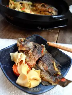 A thousand carrots of fish
