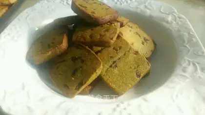 Green tea cranberry cookies