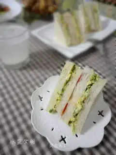 Egg sandwich