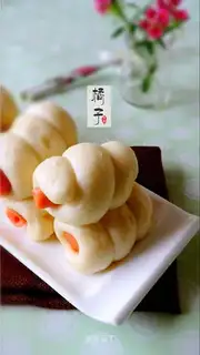 Ham sausage rolls
