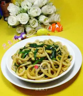 Creamed eggs fried urn noodles
