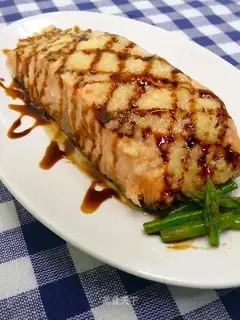 Garlic salmon