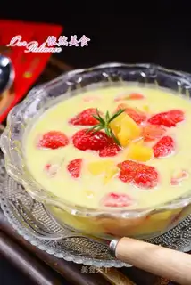 Pineapple omegranate strawberry