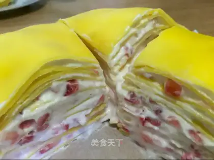 A thousand-story strawberry cake