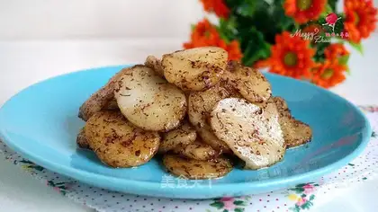 Cinnamon flower cake