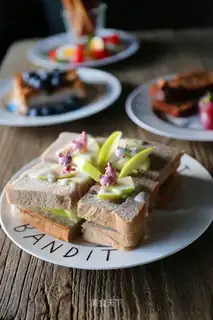 Blue apple cheese sandwich
