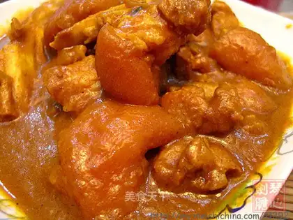 Curried pork elbow