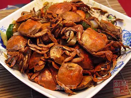 Raw stir-fried crabs