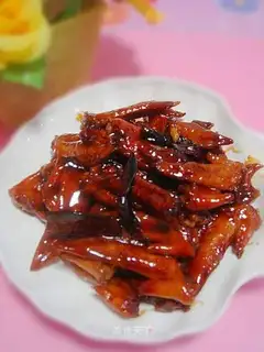 Huang spicy fin tips in soy sauce