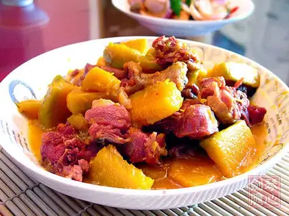 Braised duck legs with pumpkin